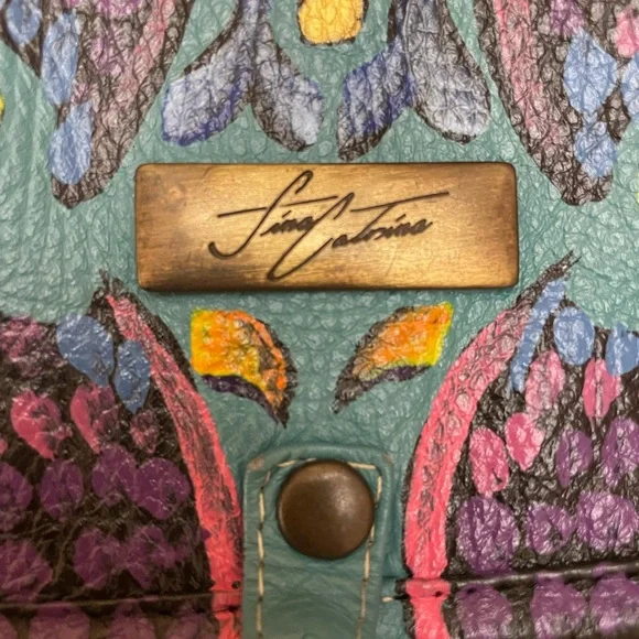 Artisan made hand painted leather backpack - Picture 2 of 10